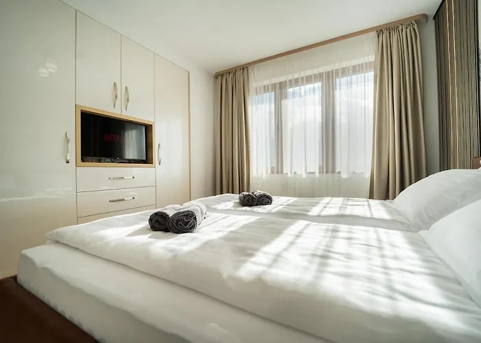 דירה Lux בנסקו