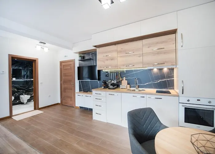 Lux דירה בנסקו